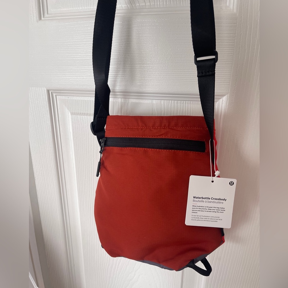 Lululemon Water bottle Crossbody